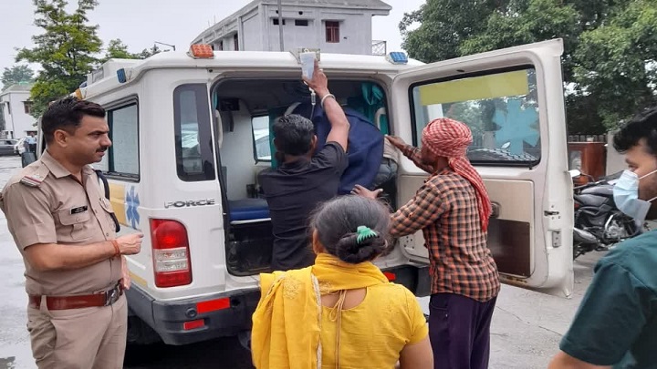 गुलदार के हमले से दहशत, घायल युवक की हालत चिंताजनक