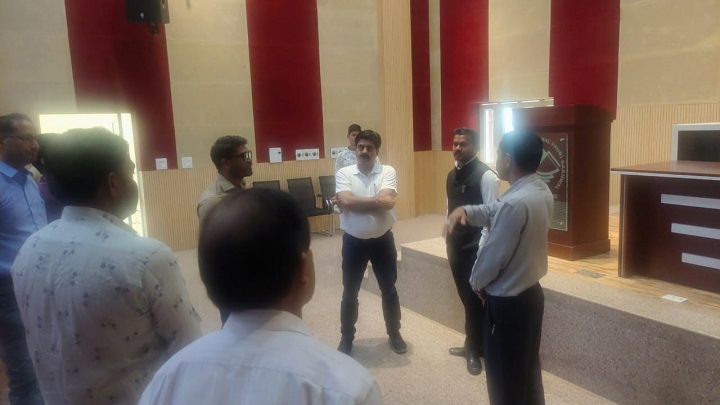 चुनाव तैयारियों को लेकर कल्जीखाल में निरीक्षण अभियान, अधिकारियों को मिले निर्देश