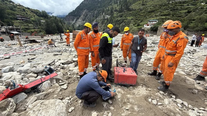 एनडीआरएफ कंट्रोल रूम और कमांड पोस्ट धराली में सक्रिय, खोज-बचाव अभियान जोरों पर