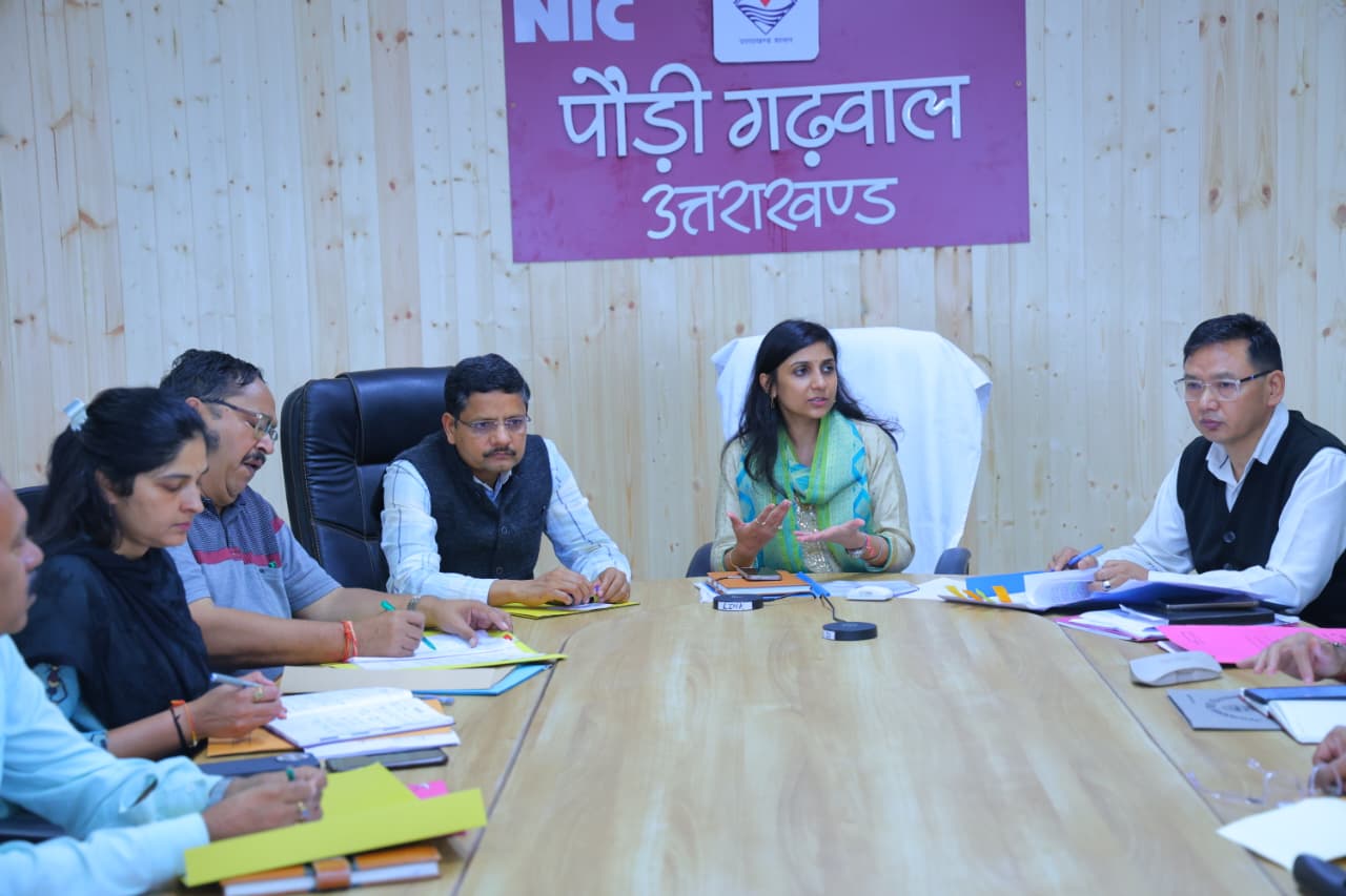स्कूलों में प्रभात फेरी, गोष्ठी, सांस्कृतिक कार्यक्रम और देशभक्ति प्रदर्शनी के निर्देश