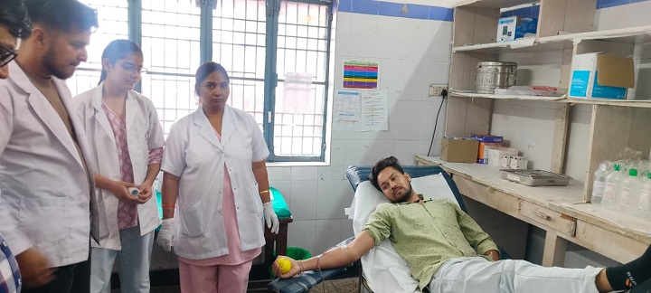 जिला अस्पताल पौड़ी में सफल रक्तदान शिविर संपन्न